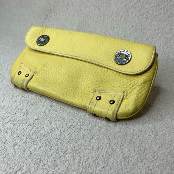 Cole Haan Leather Clutch Pouch Purse-Butter Yellow-Vintage-Designer-Classic-Y2K - Picture 3 of 12